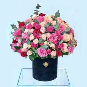 Attractive Luxurious Flower Box